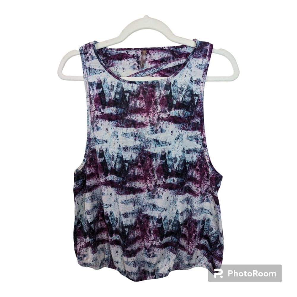 Threads 4 Thought Keyhole Cross Back Tank in Size M